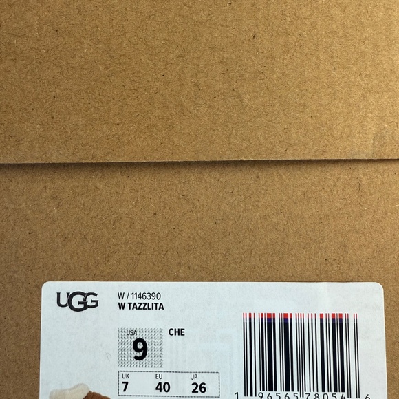 new ugg size us 9 - Picture 5 of 5